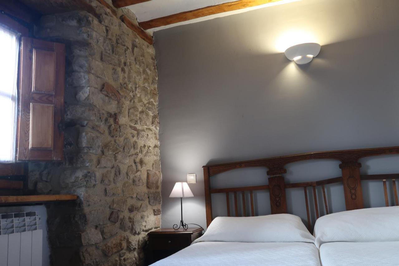 Hotel Casa Barria Pradoluengo Zewnętrze zdjęcie