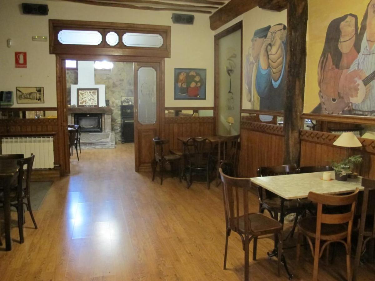 Hotel Casa Barria Pradoluengo Zewnętrze zdjęcie
